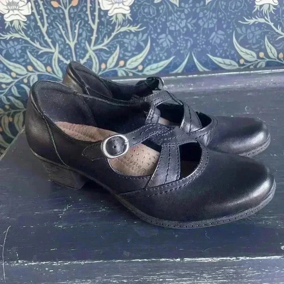 Earth Origins Shoes - Earth Origins Melody Black Leather Mary Jane Heeled Shoes 6.5